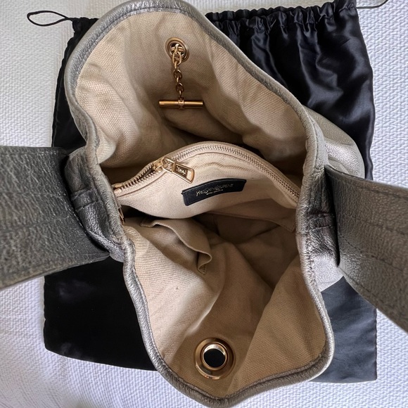 Yves Saint Laurent — Vintage Rive Gauche Capri Leather Bag - Picture 2 of 10